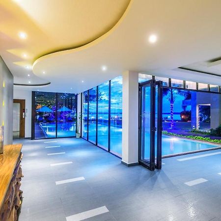 Amagi Aria Airport Transit Hotel Негомбо Екстериор снимка