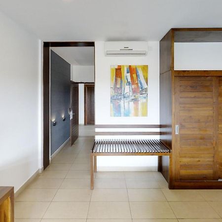 Amagi Aria Airport Transit Hotel Негомбо Стая снимка