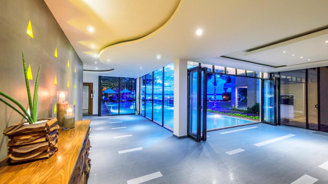 Amagi Aria Airport Transit Hotel Негомбо Екстериор снимка