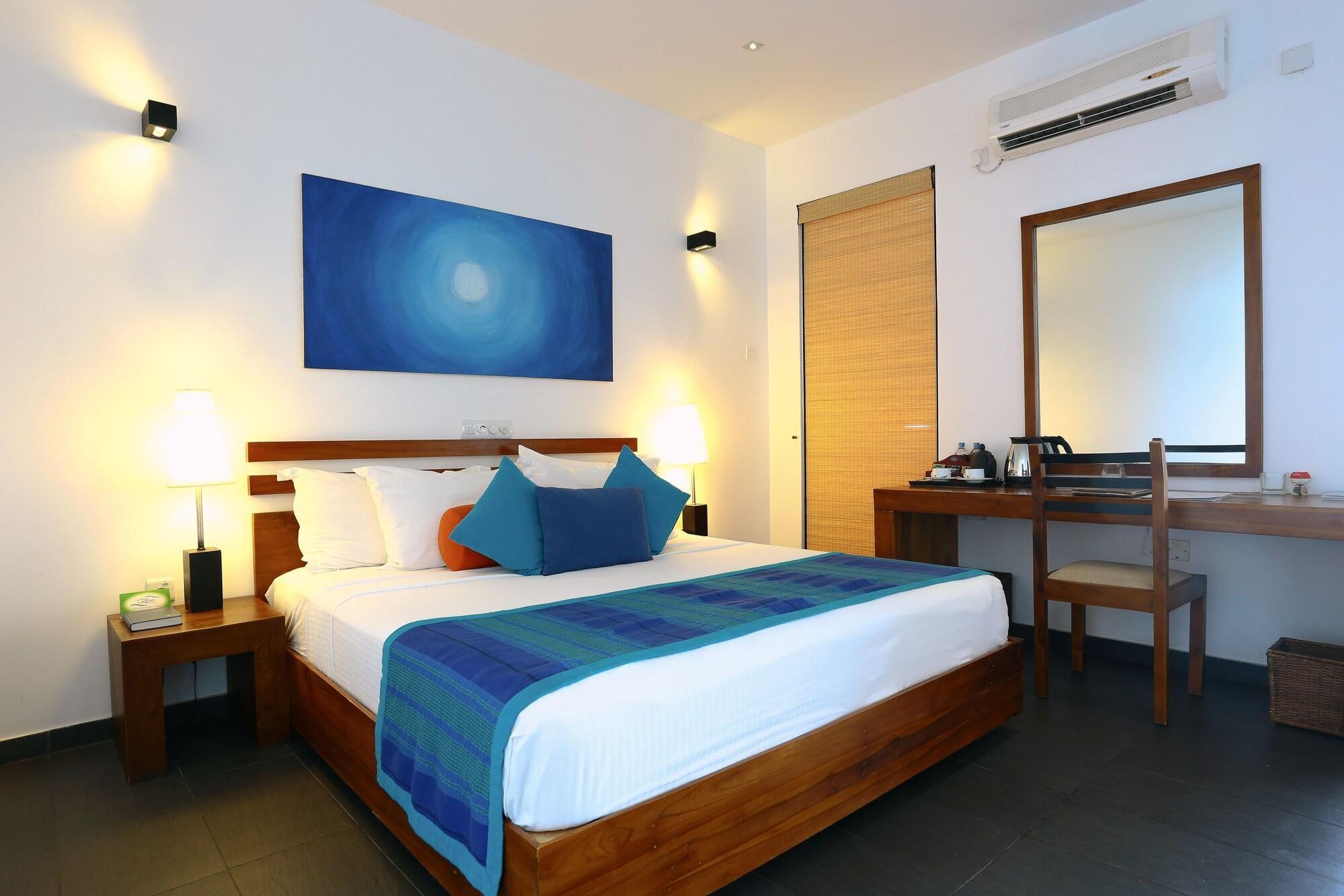 Amagi Aria Airport Transit Hotel Негомбо Екстериор снимка
