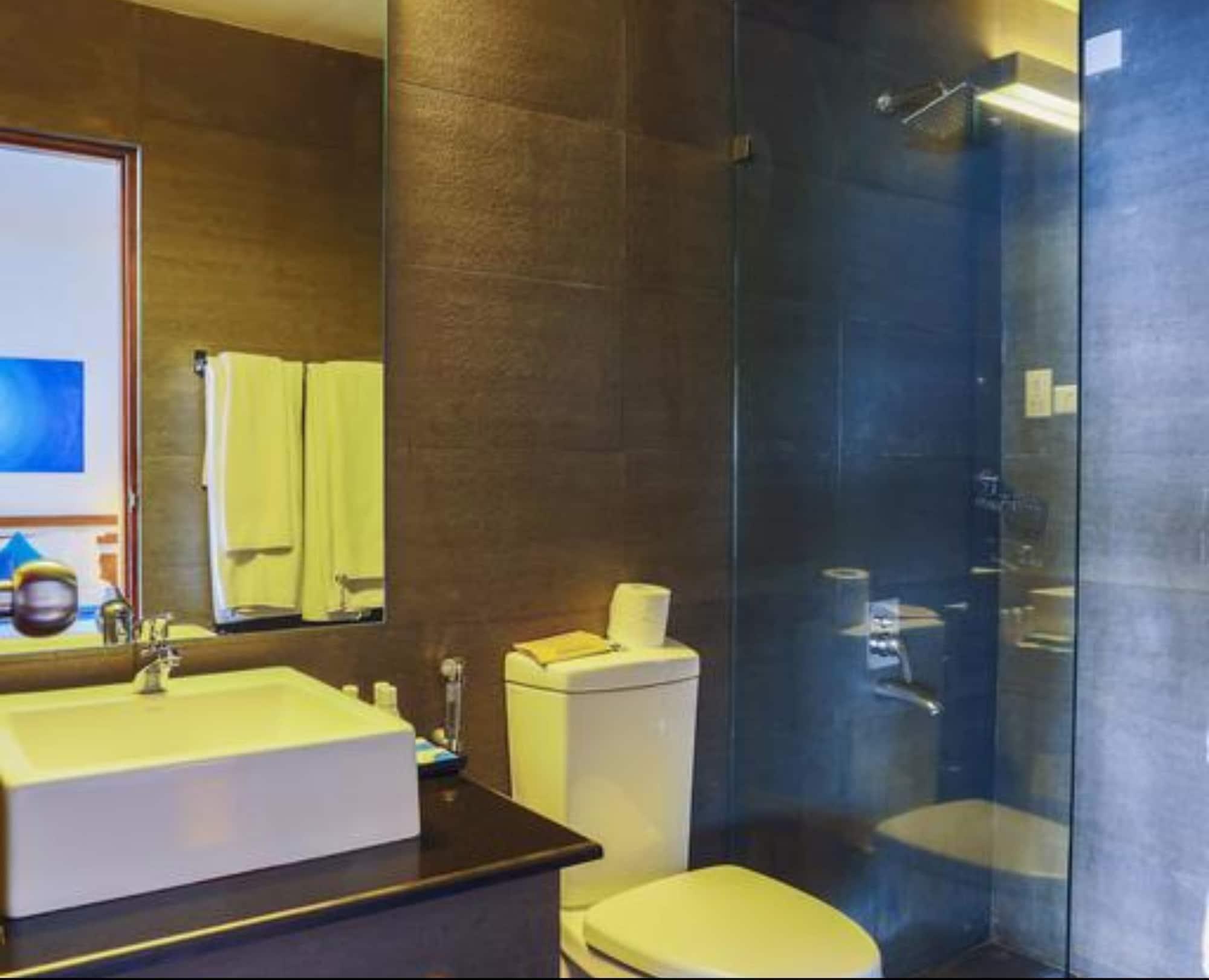 Amagi Aria Airport Transit Hotel Негомбо Екстериор снимка