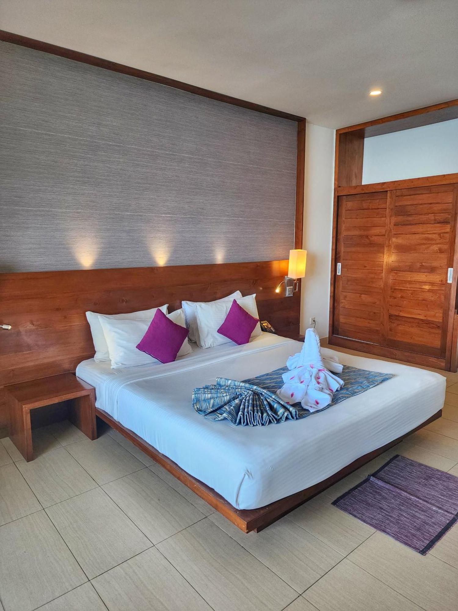 Amagi Aria Airport Transit Hotel Негомбо Екстериор снимка